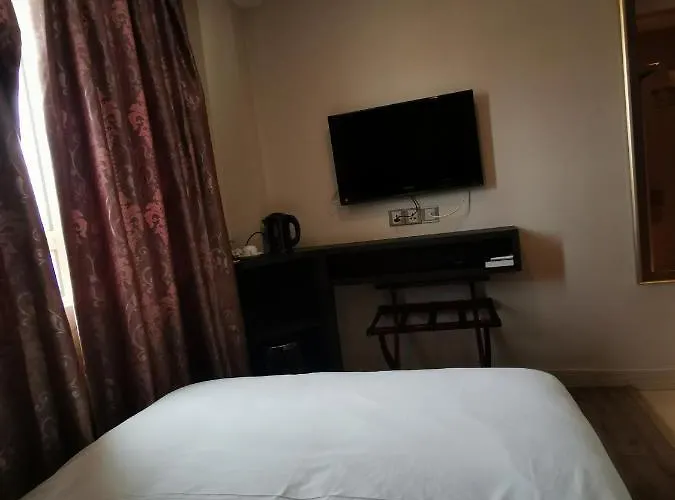 Hotel De Leon II